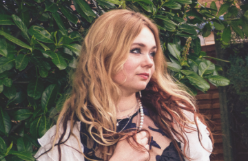 Leah Wilcox artist image
