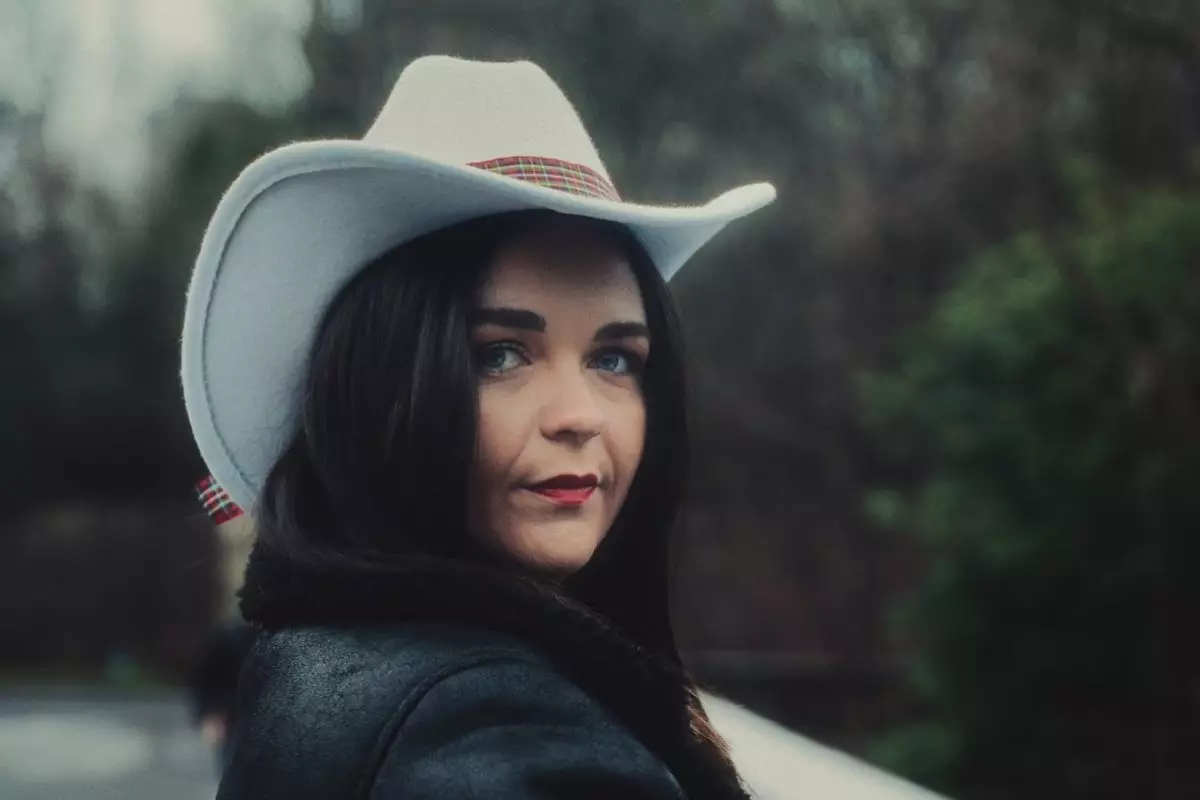 Lucy Tay: The Rising Star of British Country-Pop