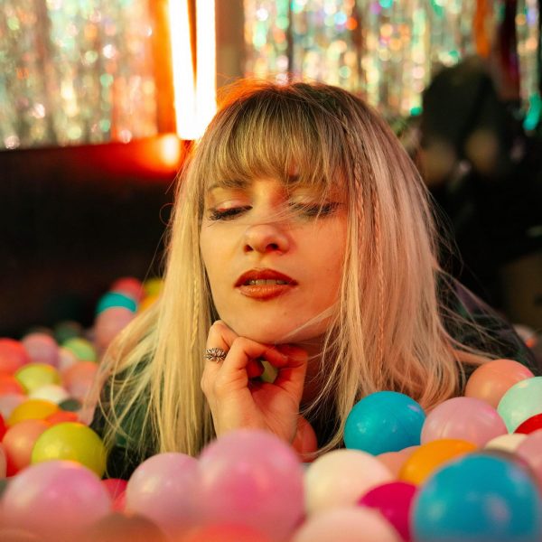Emma Tea returns with bold new single ‘So Sick’
