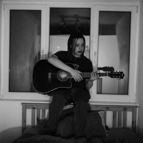 Lucas Assagba announces cathartic new single ‘Nosebleeds’