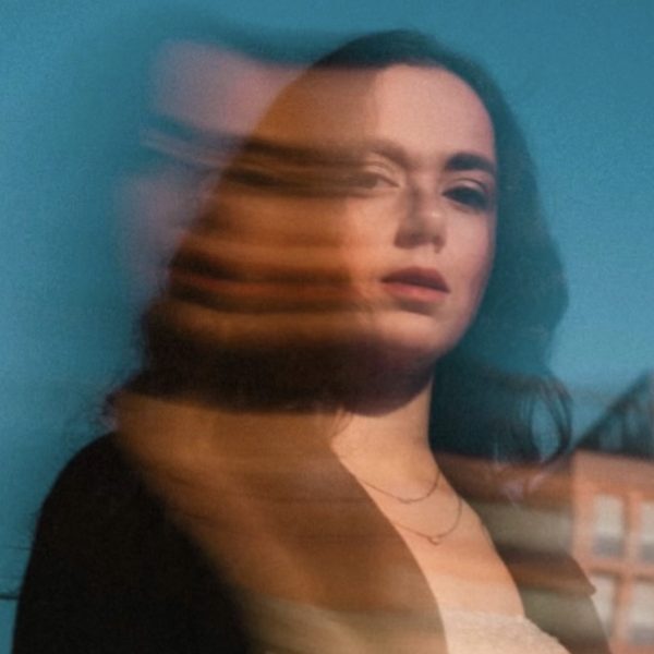 LOUISE sets firm boundaries on soulful new single ‘Don’t Call Me’