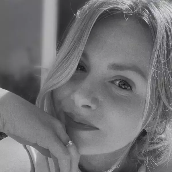 Melody Coles announces new single ‘Bedsheets’ for September release