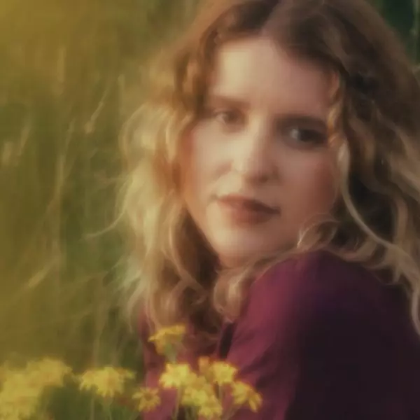 Hannah Grace releases new album Bigger Picture