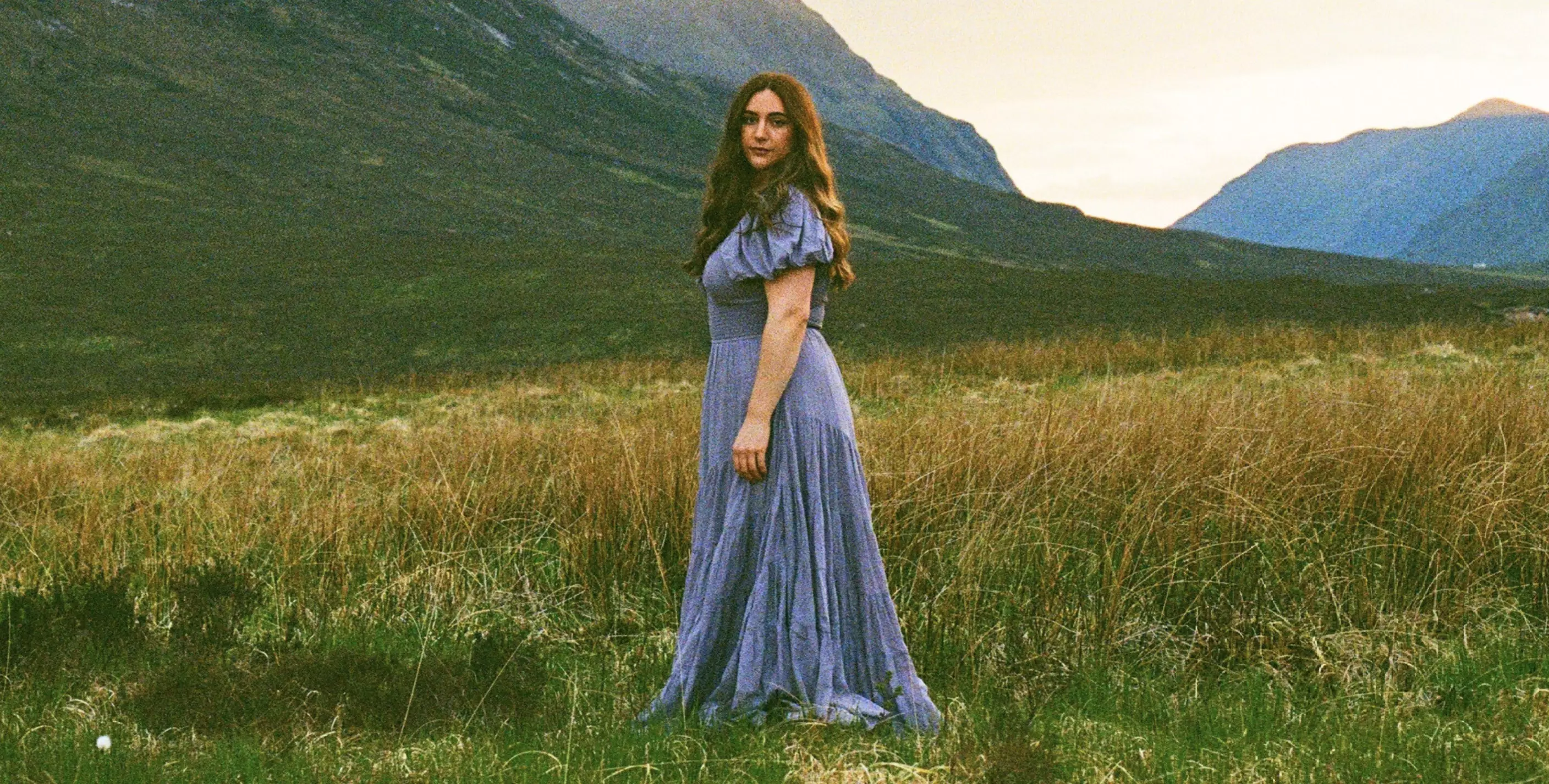 Liv Dawn announces new EP Hopeful Wandering