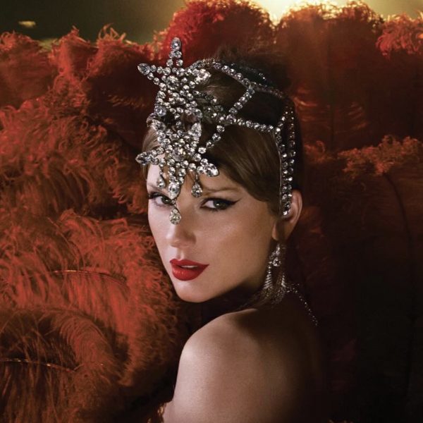 Taylor Swift shines on The Life of a Showgirl