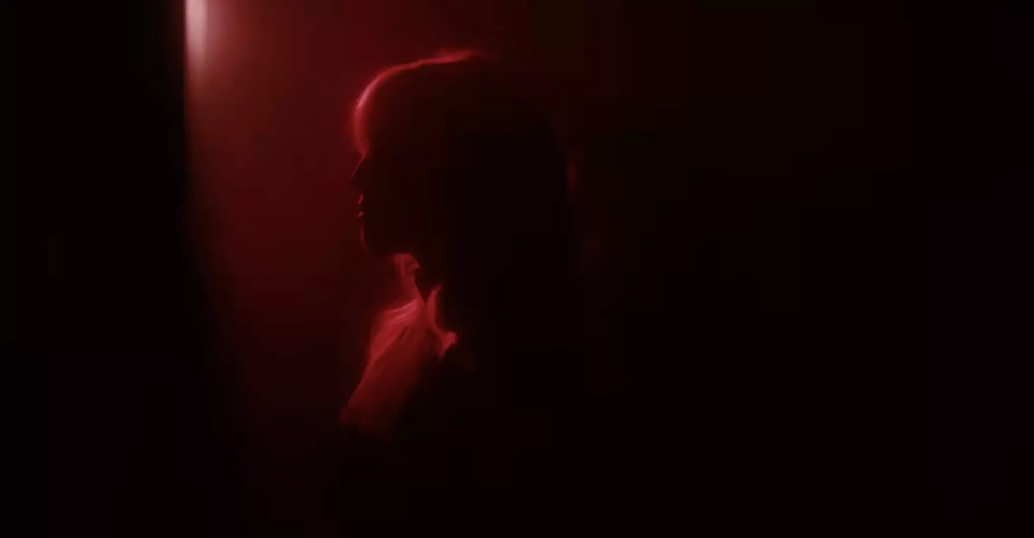 Freya Ridings returns with the fiery new single ‘Wicker Woman’