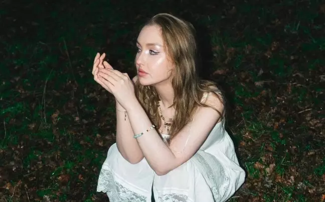 Etaoin breaks your heart beautifully on ‘What Did You Want From Me?’