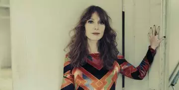 Alicia Witt Between Heaven and Earth artwork