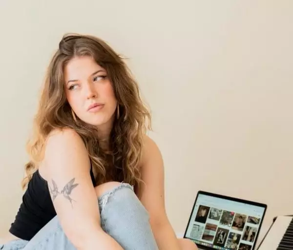 Gemma Ballam turns ghosting into gritty alt-indie on ‘Haunt Me’