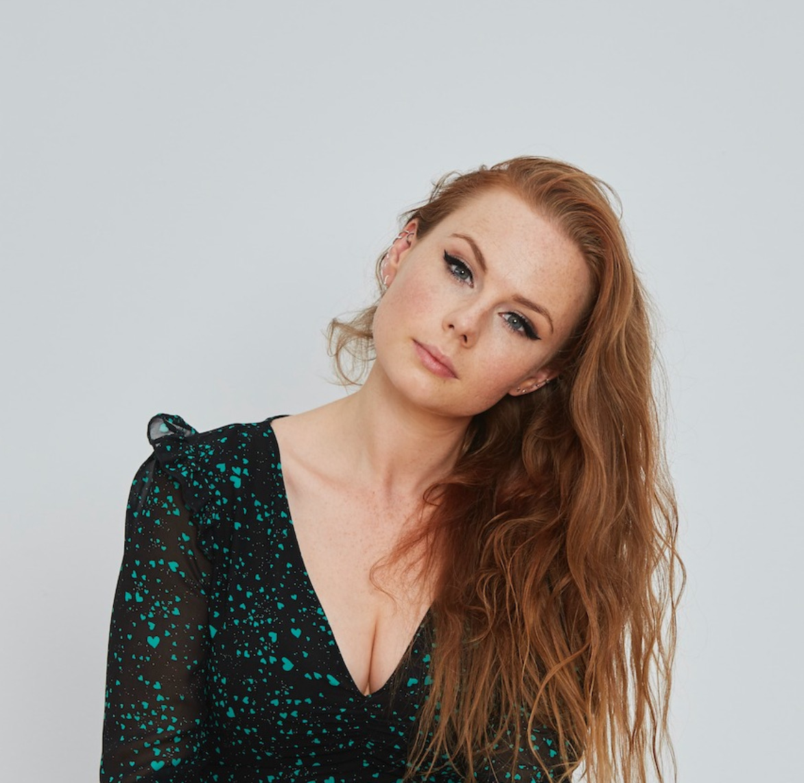 Roseanna’s ‘Yes’ celebrates feeling loved without hiding your flaws